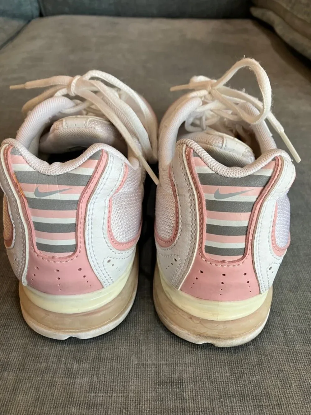 Vintage Nike Air Max Moto 5 Running Sneakers Athletic Shoes Women's Size 7